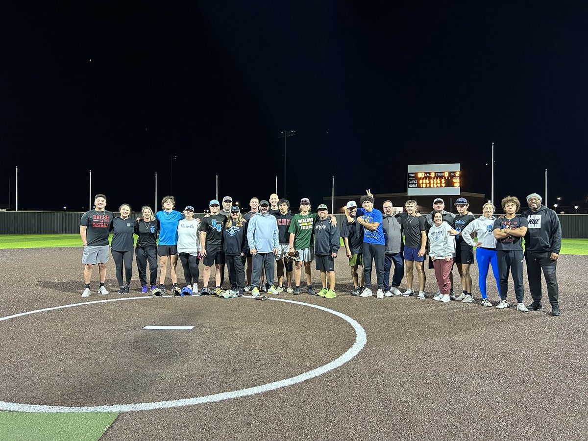 Seniors continued their winning streak vs the Senior parents!  Absolutely love this tradition!  #BCM #12MO