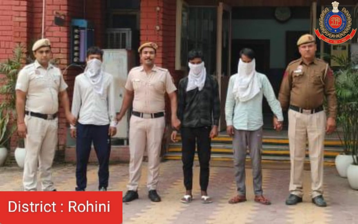 dcprohinidelhi's tweet photo. On the basis of technical analysis and human intelligence, staff of PS Kanjhawala busted a gang of interstate snatchers by apprehending 03 gang members. Snatched mobile & M/Cycle used in crime recovered.
#KeepingStreetsSafe
#DelhiPoliceUpdates
@DelhiPolice
@CPDelhi
@Ravindra_IPS https://t.co/oIDHXx00hW