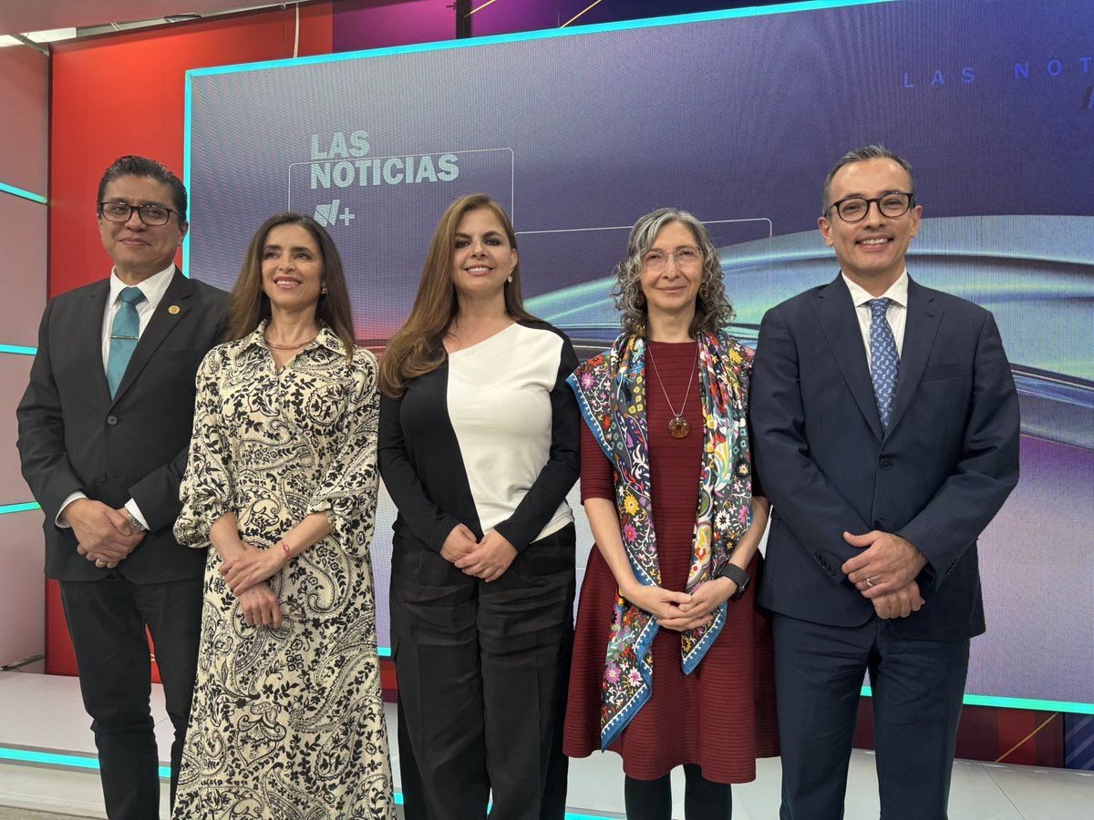 omar_comunica's tweet photo. Esta noche, en Periodismo en Plural de @TelevisaGDL, se transmite la segunda mesa de análisis sobre el futuro de la @udg_oficial con las 5 personas que buscan la Rectoría General. 
Mañana empiezan las presentaciones ante el CGU y el viernes es la jornada electoral.¡Mucho éxito! https://t.co/B1LQjoOuxu