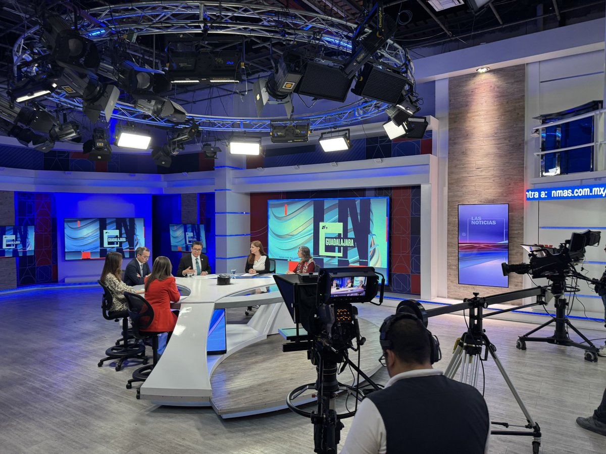omar_comunica's tweet photo. Esta noche, en Periodismo en Plural de @TelevisaGDL, se transmite la segunda mesa de análisis sobre el futuro de la @udg_oficial con las 5 personas que buscan la Rectoría General. 
Mañana empiezan las presentaciones ante el CGU y el viernes es la jornada electoral.¡Mucho éxito! https://t.co/B1LQjoOuxu