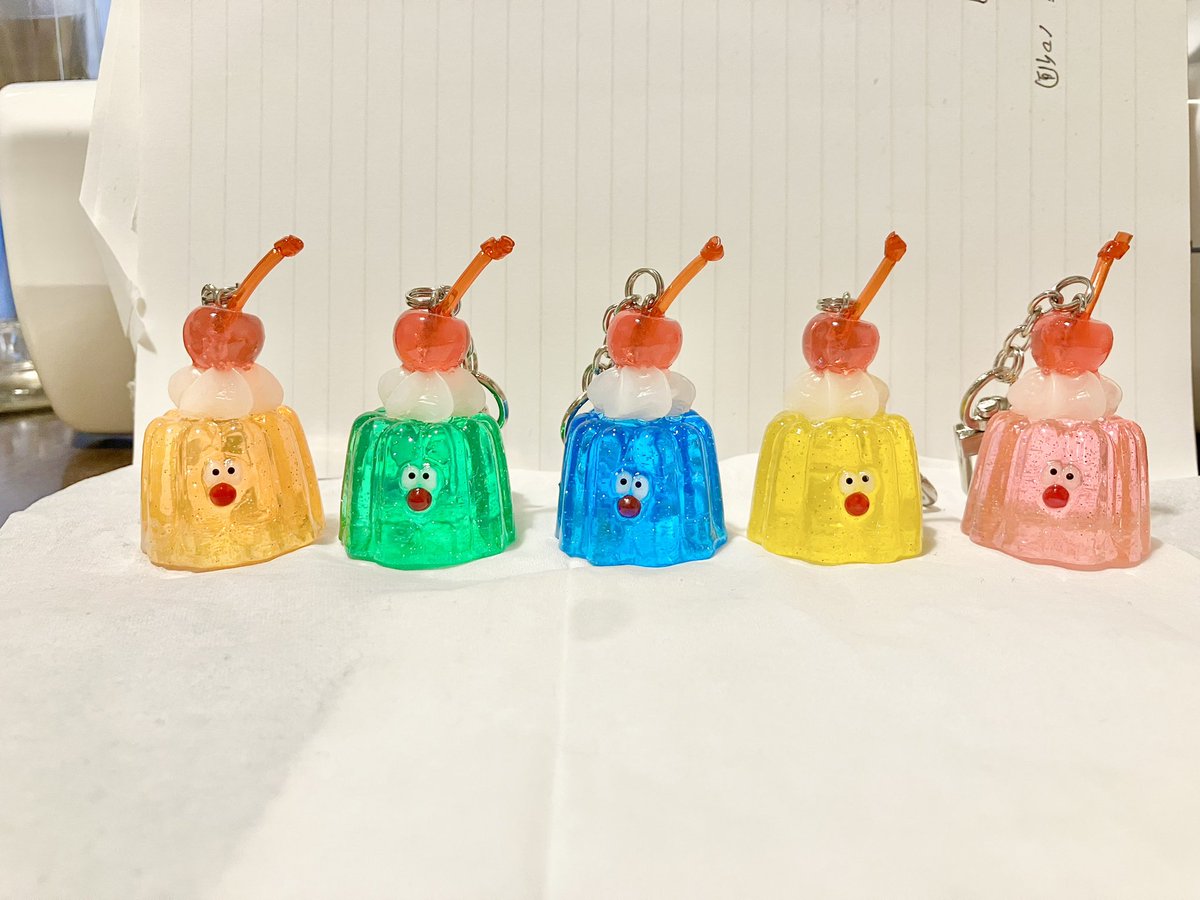 SHOCO4's tweet photo. パンチニードルのモチーフを付けた布小物やオリジナルの原型から作ったレジンアクセサリーを作っています♫

12月7日、8日
クリエーターズマーケット出展します！
ポートメッセ名古屋
3号館【C457】

初の名古屋出展です。
よろしくお願いします☺︎

thanks♡@Lupopo_cafe https://t.co/4jX9UOP6Jr