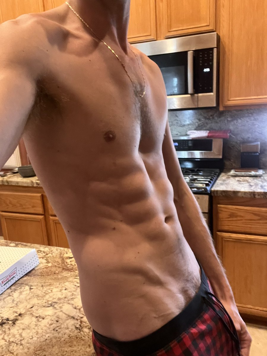 BaitTwink's tweet photo. Where’s my good boi? https://t.co/RGgh5No8B3