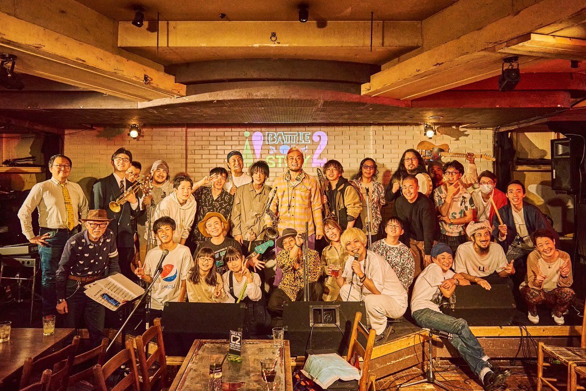 watarumble's tweet photo. 昨日は@Motoharu___ 主催BOS2ありがとうございました!
先人たちのジャム定番曲を解き明かしてみんなで成長の場にしよう、老若男女問わず楽しんでいこう、というセッション、毎度沢山の元気とパワーをいただきます。
遊んでくれた皆んなありがと
感謝を込めて😋
#battleofstudy2
#thumbsup
#元晴 https://t.co/RmPUntih2w