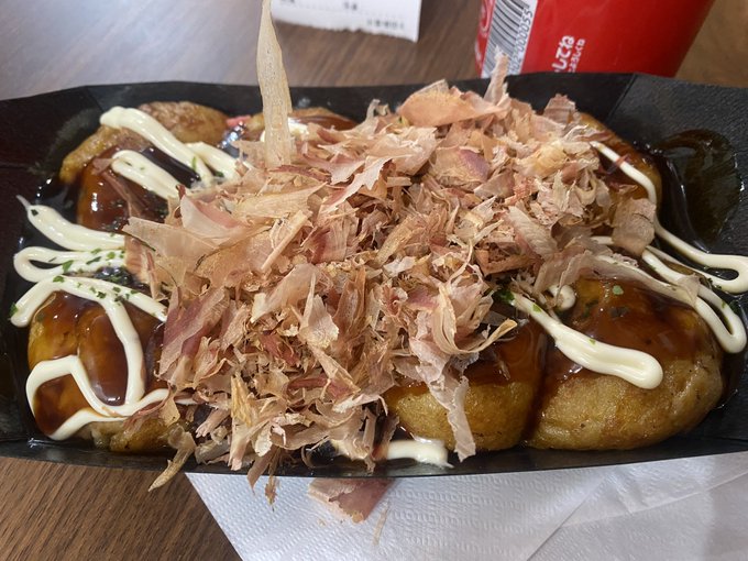 せっかく大阪足伸ばしたんで、ハンチョウ垂涎系のトロトロたこ焼き。
今日は昼までゆっくり骨休める。 