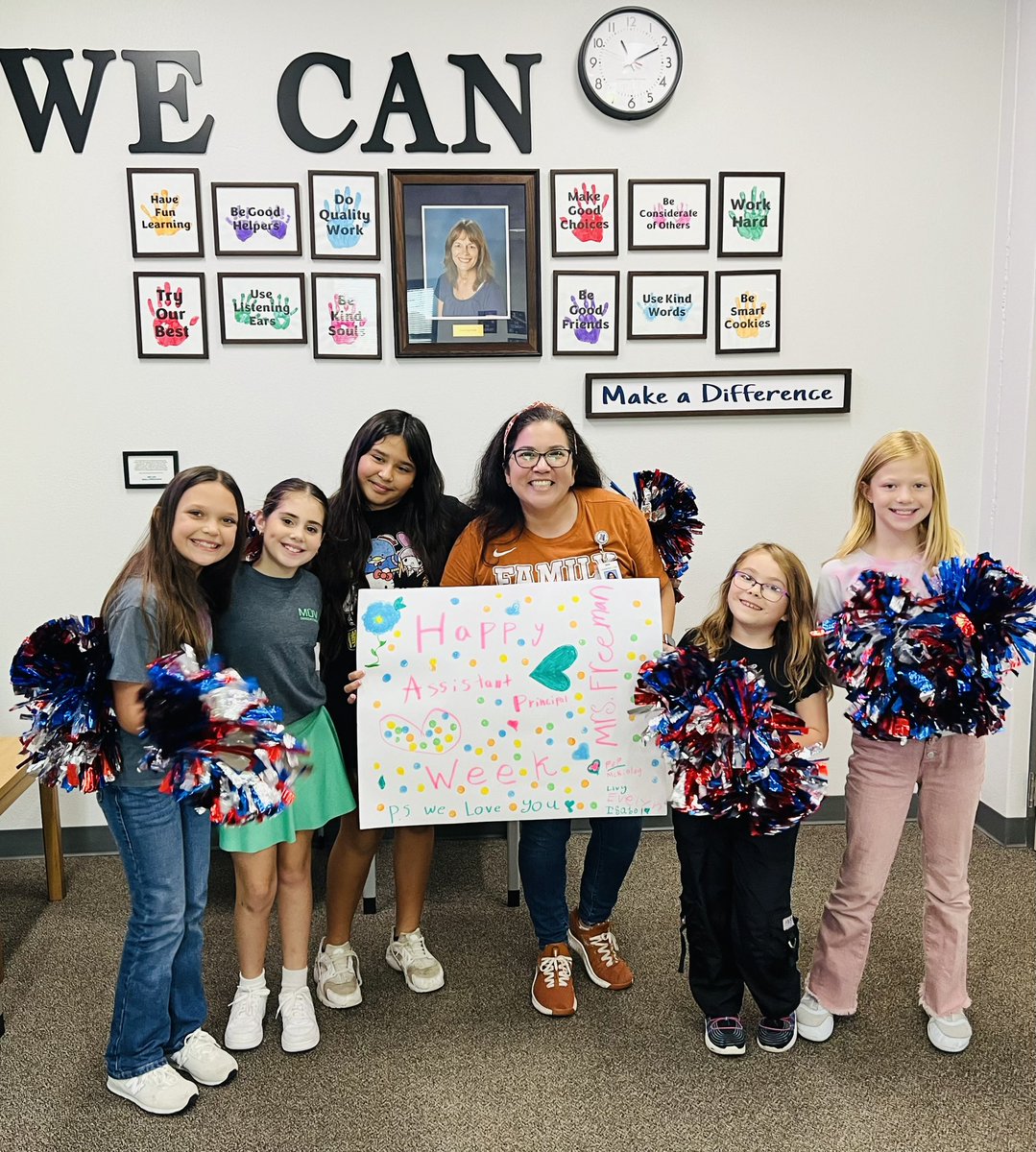 Just a few of the many reasons I love my job and love being part of our <a href="/CarolNorthES/">North Elementary School</a> #Navigators family! 🚀💙❤️ #BestJobEver #FullHeart #SmartCookies #WeCAN <a href="/LeanderISD/">Leander ISD</a>