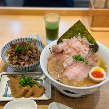 行列が最悪なラーメン屋だけど、本当に美味しい