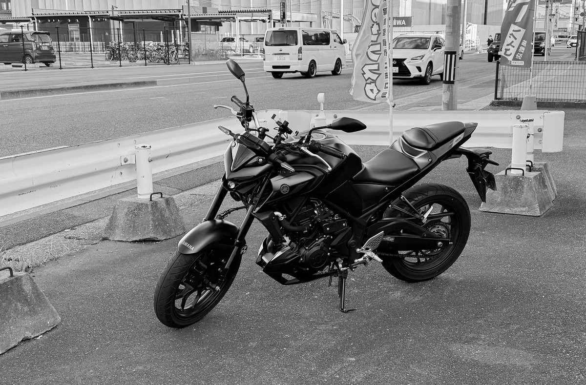 cathy863_cotty's tweet photo. ありがとおおおおお🥲
オイル交換のランプが点いちゃったから
ラストランはただの街乗りになってもーた🙄
#MT25
#MERIDE https://t.co/45kmVVDRvC