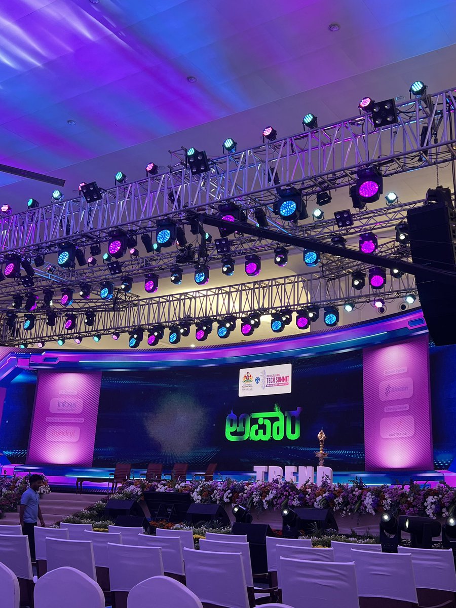 arsh_goyal's tweet photo. Got a chance to meet a few friends and attend the Bengaluru Tech Summit. Discussions about AI, green tech, and innovation are setting the stage for a better future. Proud to witness this. #BTS2024 @blrtechsummit https://t.co/G7L0jzfyO5