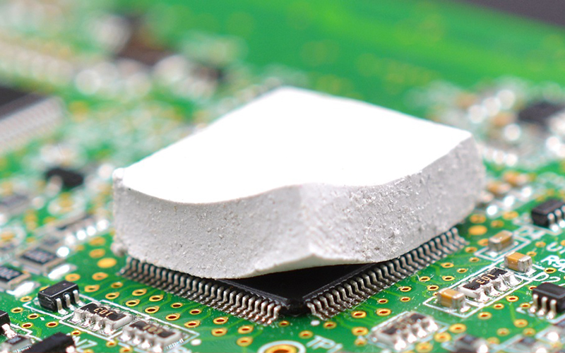 TechnologyAok's tweet image. #Thermalpads with low oil bleed are more stable in high-temperature environments, ensuring that they maintain their thermal conductivity and do not degrade or interfere with surrounding components.
#SiliconeThermalPad #ThermalPadSheet
aok-technologies.com/news/thermal-g…