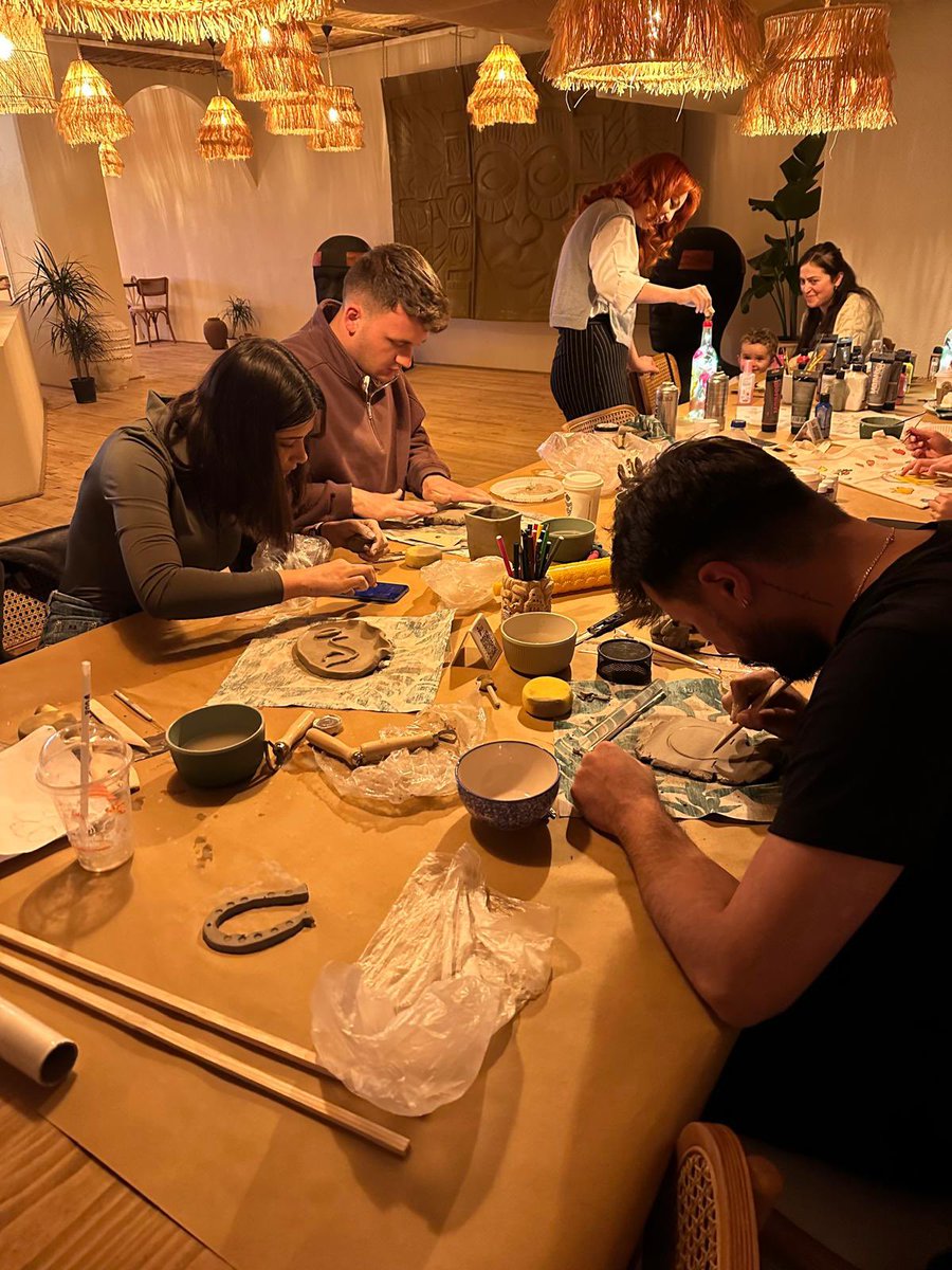 Ahbap Afyonkarahisar gönüllülerimiz Seramik Workshop’una katılarak seramik dekorlar yaptılar. Etkinliğe katılan Ahbaplarımıza teşekkür ederiz. 💚