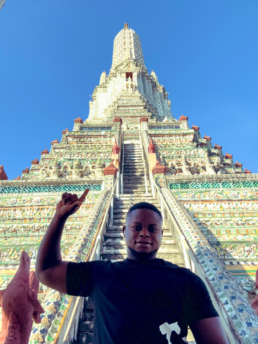 Taking couple of days to explore Bangkok after Devcon. 💛

📸 - Wat Arun