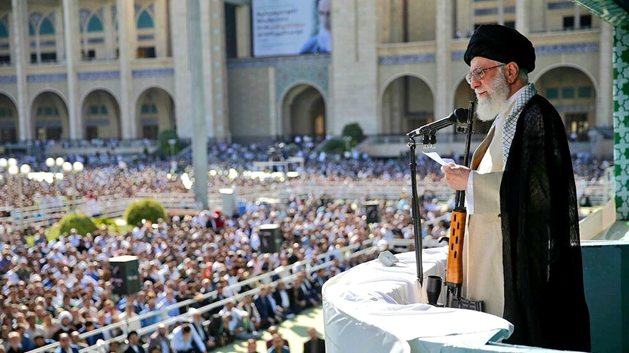 atummundi's tweet photo. 🔹#Iran 🇮🇷🔹

L’avenir du chiisme politique.

Échange de feu avec Israël, retour de Trump à la maison blanche… Quelle marge de manœuvre à Téhéran pour la diffusion du chiisme politique dans la région ?
Plusieurs visions s’opposent au sein du régime.

🧵THREAD 🧵 1/24 ⬇ https://t.co/lXae3Mw2fM