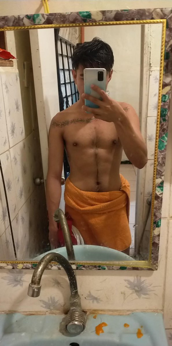 Targatero's tweet photo. panis yang eat well mo, pag ako kumain sayo, https://t.co/DRIKK0vbcb