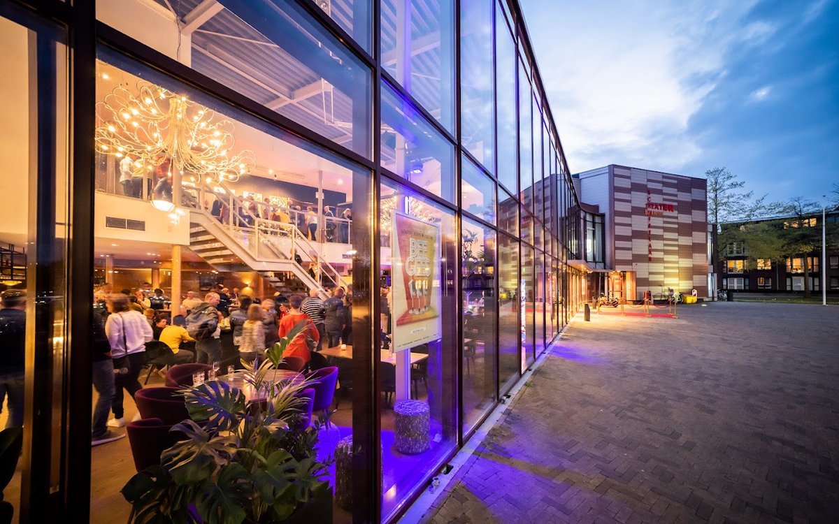 pro98's tweet image. Vrouwelijk leiderschap: hoe doorbreken zij het glazen plafond? Kom luisteren naar een panelgesprek met vrouwelijke leiders uit de gemeente Barneveld in Het Schaffelaartheater! #25november
pro98.nl/2024/11/25-nov…