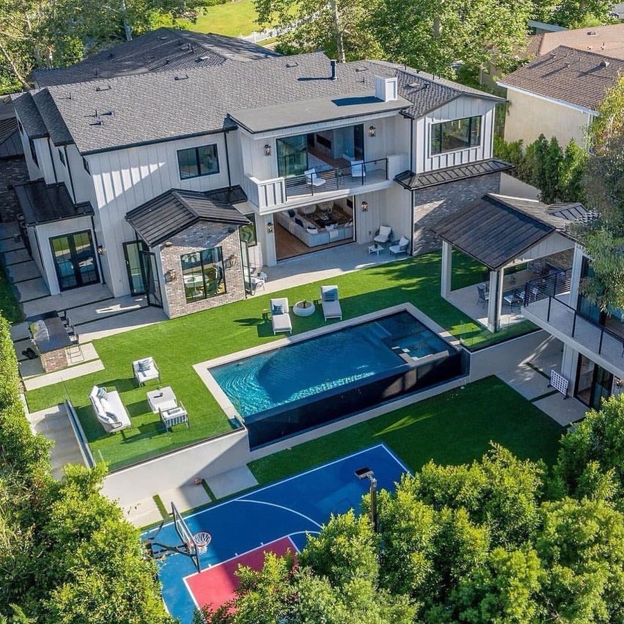 BestContenonX's tweet photo. Imagine you living here with your family

HASHTAGS #Zelensky #Moscow #MikeJohnson #Putin #Russia $SOL #NorthKorea #Saylor #Peru $NVDA #Kennedy #RFKjr #Iran #Israel #Trump #Netanyahu #Russia #Ukraine #ElonMusk https://t.co/m39Es7U1mk