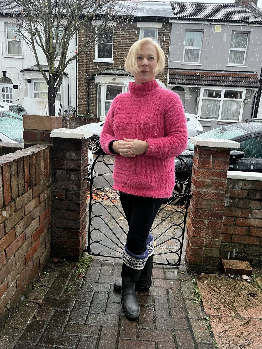 Rachel Wedderburn tweet media