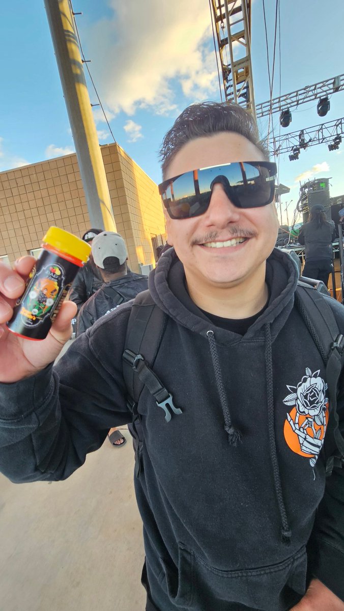 DadsElixir's tweet photo. Sticks up fam. Tanner is an absolute beast 🥁🥤
@aurorawavemusic https://t.co/6b8Z1fsCW9