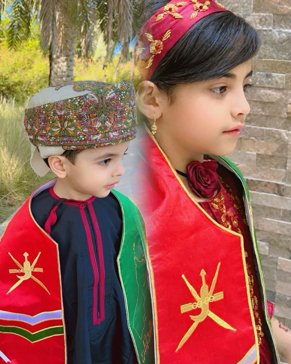 RAlaamry's tweet photo. عبارة ( قابوس بناها عمان ) هي شهادة متجددة أن هذا الرجل أدى ما عليه قبل أن يرحل #رحم الله قابوس باني عمان # وكل نوڤمبر حبه يتجدد في قلوبنا #العيد_الوطني ٥٤ المجيد https://t.co/LkwOaANOg9