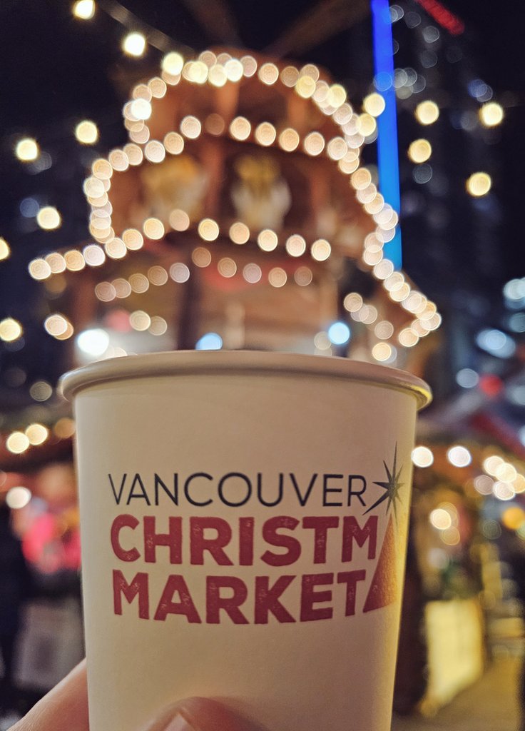 And so it begins...🎄

#Vancouver #Christmasmarkets