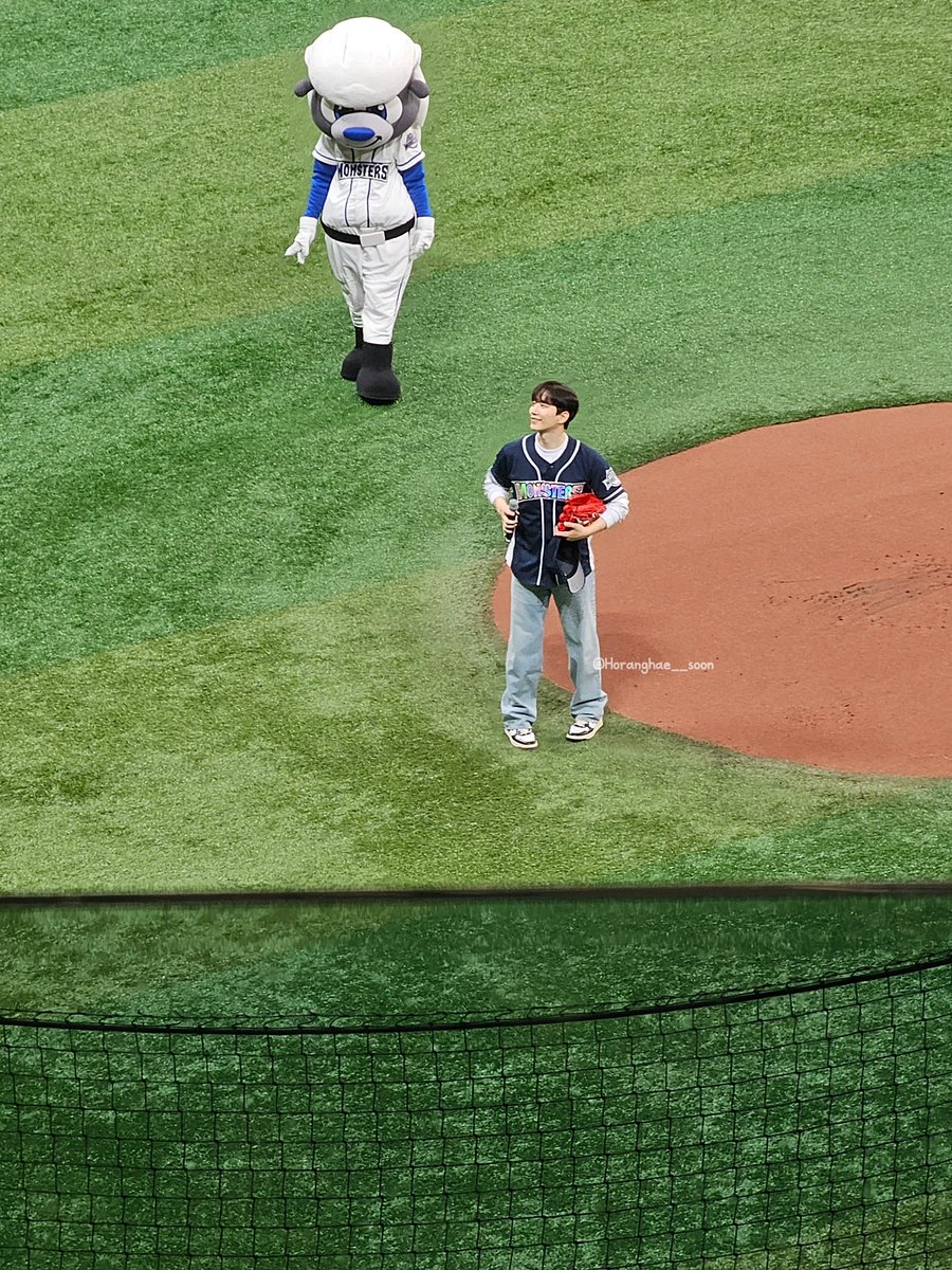 izshine125's tweet image. 애깆 발 진짜... 😘😘😘

🔗x.com/Horanghae__soo…
241118 최강야구 ⚾️
#발잊 #이준호 #LEEJUNHO