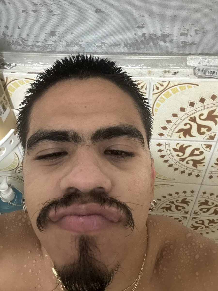 andrés tweet media