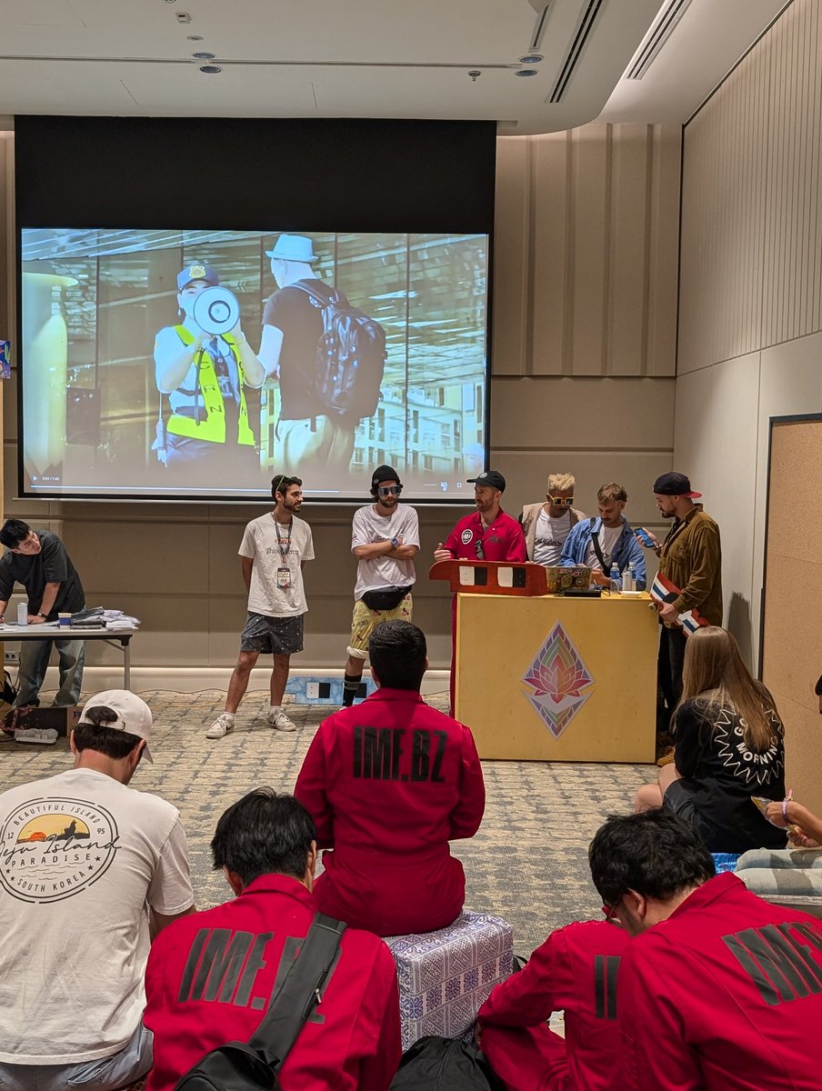 GM GM!

During Devcon, we personally handed out more than 200 Drip Coffee Bags featuring 3 different Thai coffees, supported by 3 different sponsors: <a href="/basednouns/">BasedNouns.⌐◨-◨ 🛡️</a>, <a href="/GroundsDAO/">groundsDAO ⌐⬓</a>, and $ELiZ. The goal was to bring awareness to the DAOs and our project with a unique Thai souvenir that