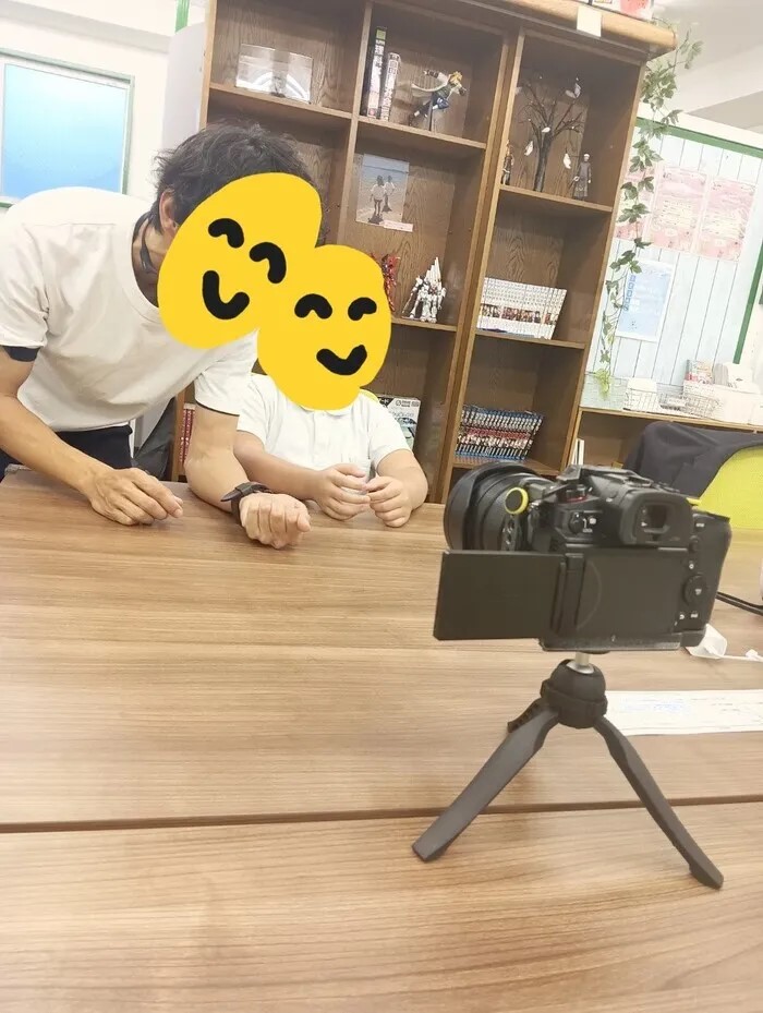 NESTINGDAIKOKU's tweet photo. ※再投稿
NESTING大黒町の講師連携の様子ですよ💪
リタリコブログからお問い合わせできるので、よかったらご覧ください✨
https://t.co/SUoyAm077f
#放課後等デイサービス #福祉 #療育 #就労準備 #不登校の親 #発達障害 #発達特性 #動画編集 #キャリア教育 #広島 #福山 #大黒町 #クリエイター https://t.co/GjbWkSbaLo
