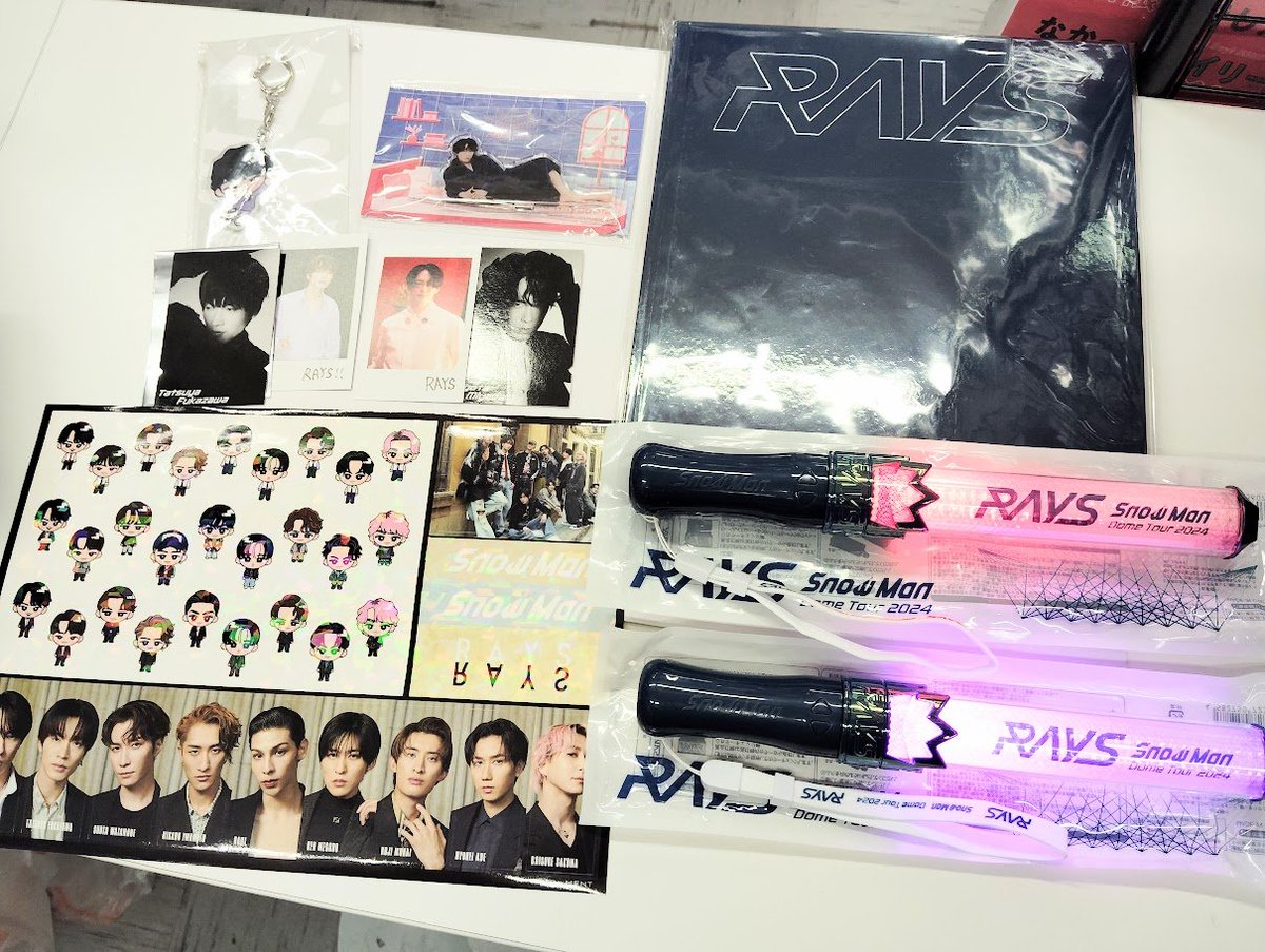 入荷情報】 Snow Man 『RAYS』関連商品 CD特典のチェキ風フォトカード