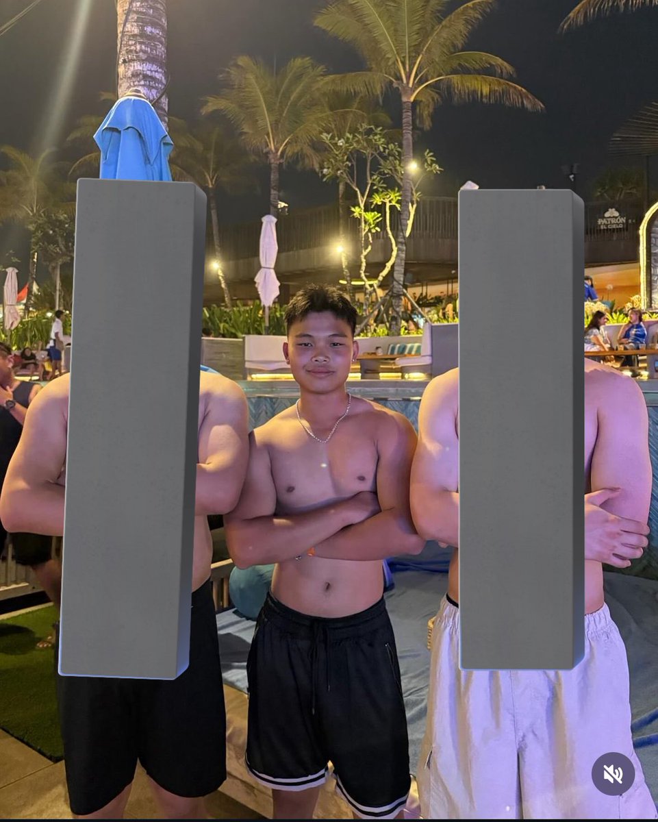 phillipuwu's tweet photo. Anyone got anything on him? 🥵🥵 So hot and cute 🥰 https://t.co/YvmbwIFuyN