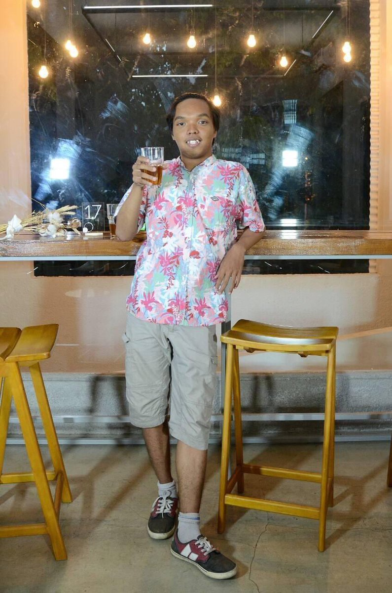 <a href="/justbegs/">XceritalaluX</a> hbd mas bagus onsu persik mania waru #baristastyle #flamboyansigma