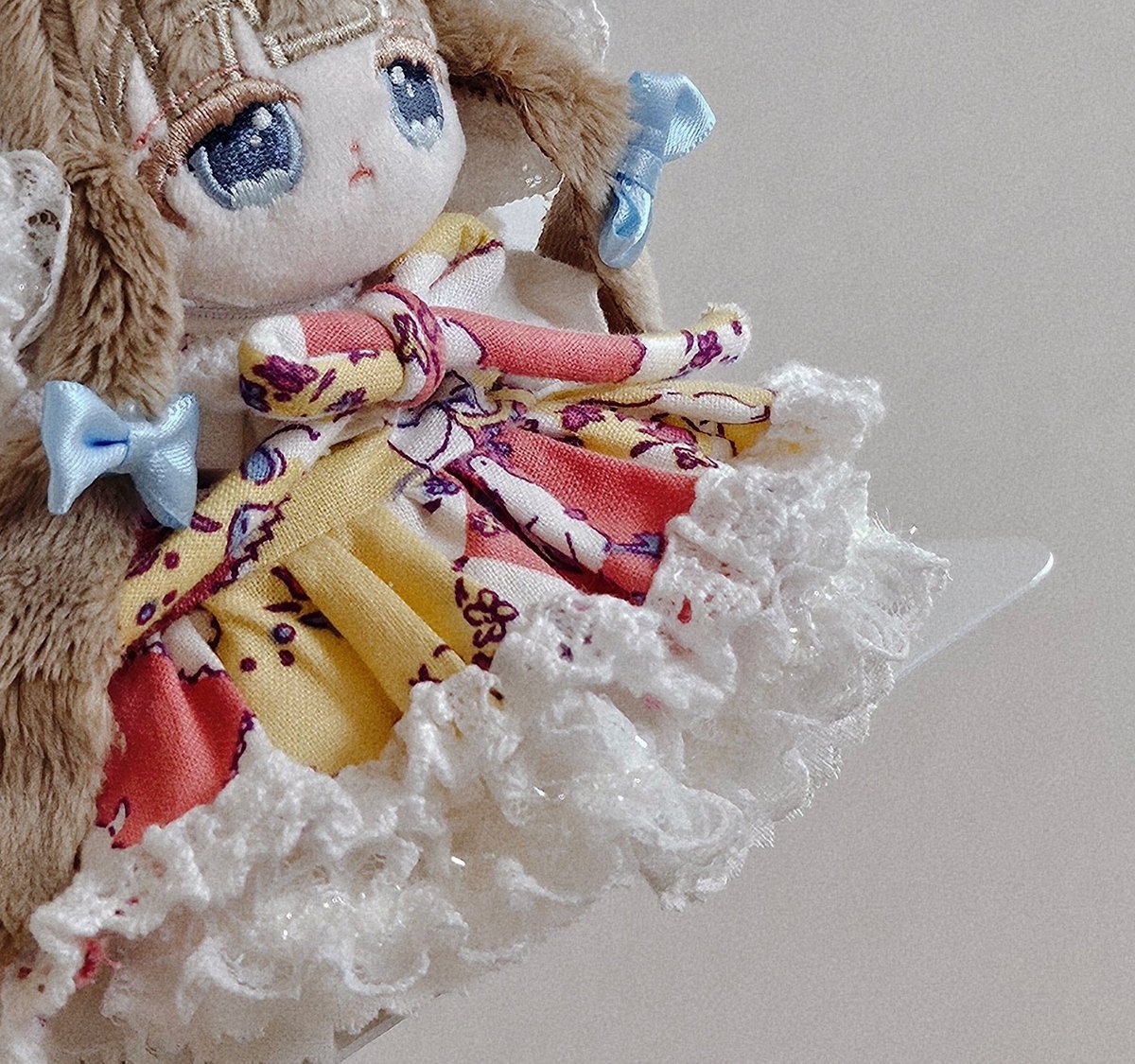 오랜만에 인사드리는 웜우드 클로젯 입니다 🥰 
그동안 잘 지내셨나요 ? 저희는 여러분의 꾸준한 응원 덕분에 새로운 설렘을 충전하여 돌아왔습니다 🌿
요 며칠 날이 부쩍 추워졌네요 열심히 준비하여 빈티지한 연말 무드를 꼭꼭 담아 찾아뵙겠습니다, 감사합니다 ❄️☃️