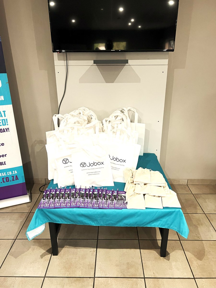 JoboxZA's tweet image. A fun time as always with our students at @respublica_princetonvillage ! Thank you for having us and see you soon! 😇