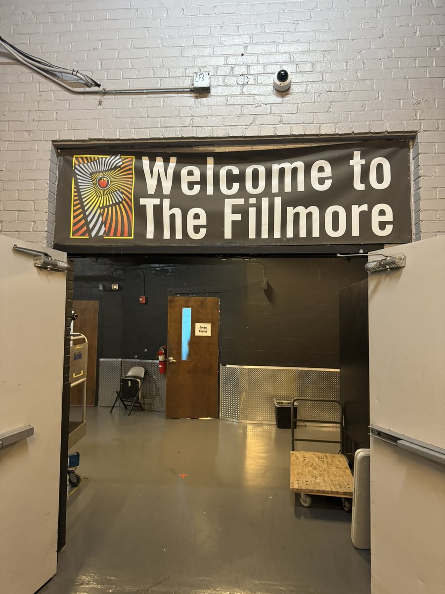 ReggRocc's tweet photo. Fillmore #Charlotte #soldout⚡️⚡️#ALilTour https://t.co/6bA23IC2K2