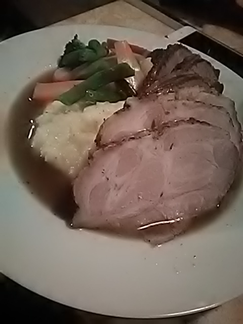 komeg's tweet photo. 最近のsession飯:
🍝pasta w/ tomato sauce at jiyugaoka clann halloween session
🍽️roast beef & pork w/ mash potato at ueno warrior celt
🥪BLT sandwiches at jiyugaoka clann
🥧chicken & potato pie at ueno warrior celt
#SessionSunday #IrishMusicSession https://t.co/rUizylZz9p