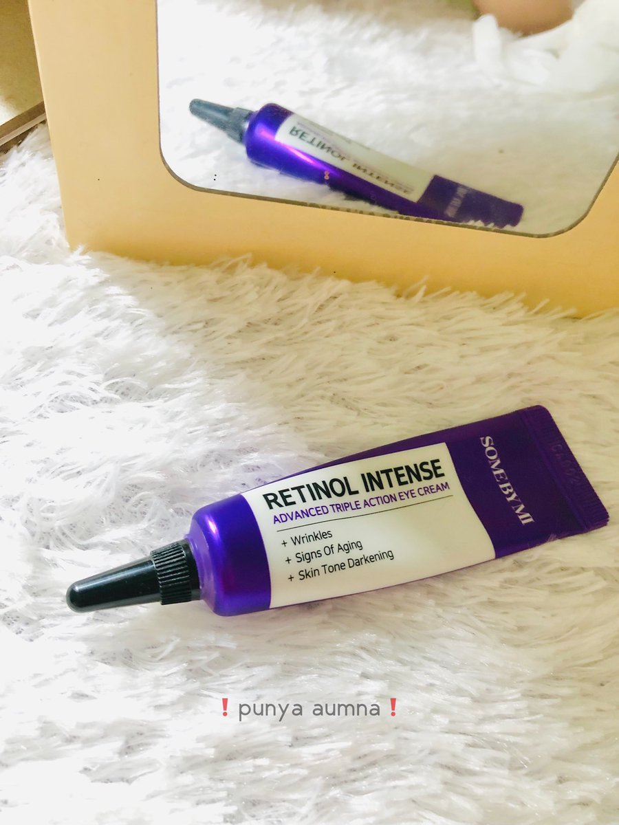 imymeaum's tweet photo. Aku pake eyecream retinol dari Some By Mi 💜

A bit pricey, tapi worth the result menurut aku.

Desclaimer, di setiap orang mungkin hasilnya bisa beda ya, tergantung kondisi kulit masing masing. 

#aumnareview https://t.co/cUoREuZSGv