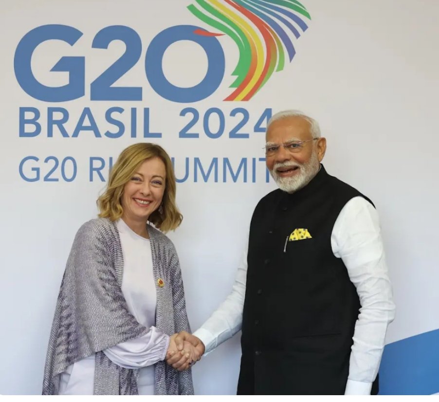 riteshdiplomate's tweet photo. Say Few words about this duo https://t.co/yYTDeLvmp7
