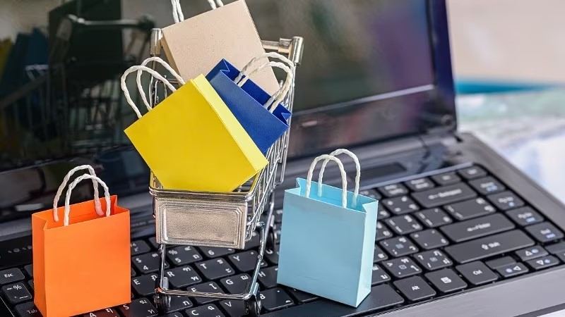 Het Landelijk Meldpunt Internet Oplichting (LMIO) van de politie heeft een #nepwebshop gelanceerd onder de naam ‘pakjedealsnu.nl’. Deze site moet mensen bewustmaken van de risico’s van aankoopfraude en nepwebshops.
politie.nl/nieuws/2024/no…