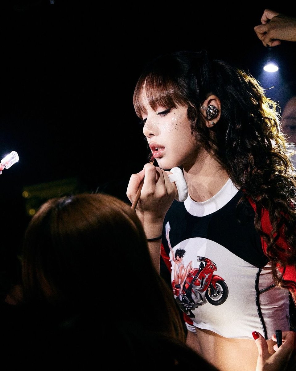 LaliceUpdates's tweet photo. (2)

@wearelloud 

LISA FANMEETUP KAOHSIUNG
#LISAxKaohsiungFanMeet https://t.co/9yf175y2DM