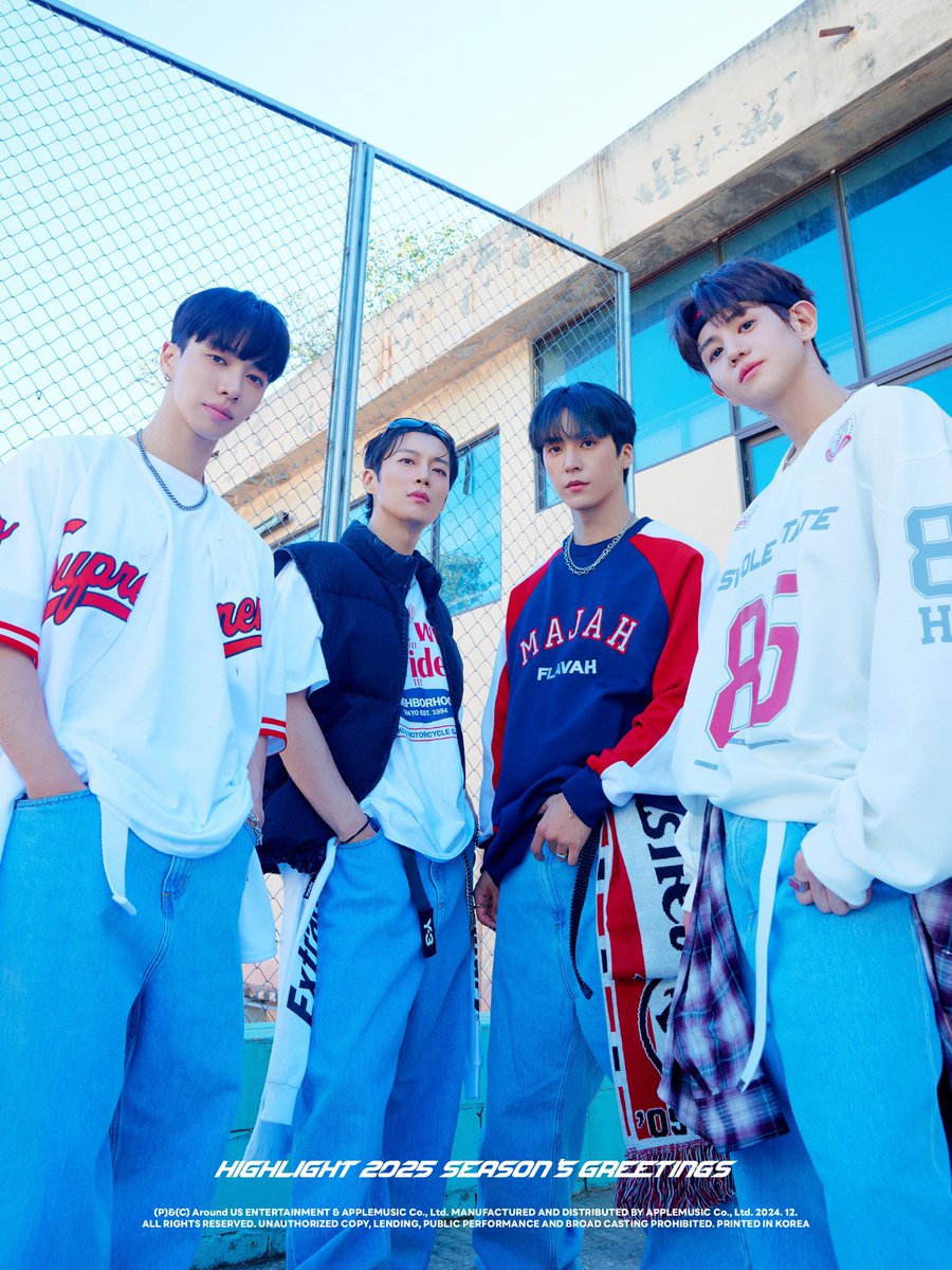 Highlight_AUent's tweet photo. [공지] 하이라이트(HIGHLIGHT) 2025 SEASON'S GREETINGS CONCEPT PHOTO - STREET Ver.

HIGHLIGHT 2025 SEASON'S GREETINGS이 출시될 예정입니다:)

💡 2024년 11월 20일 (수) 오후 5시
💡 https://t.co/Q0fa0oPfi4

#하이라이트 #HIGHLIGHT
#비스트 #BEAST
#윤두준 #YOONDUJUN
#양요섭 #YANGYOSEOP
#이기광 #LEEGIKWANG
#손동운 #SONDONGWOON