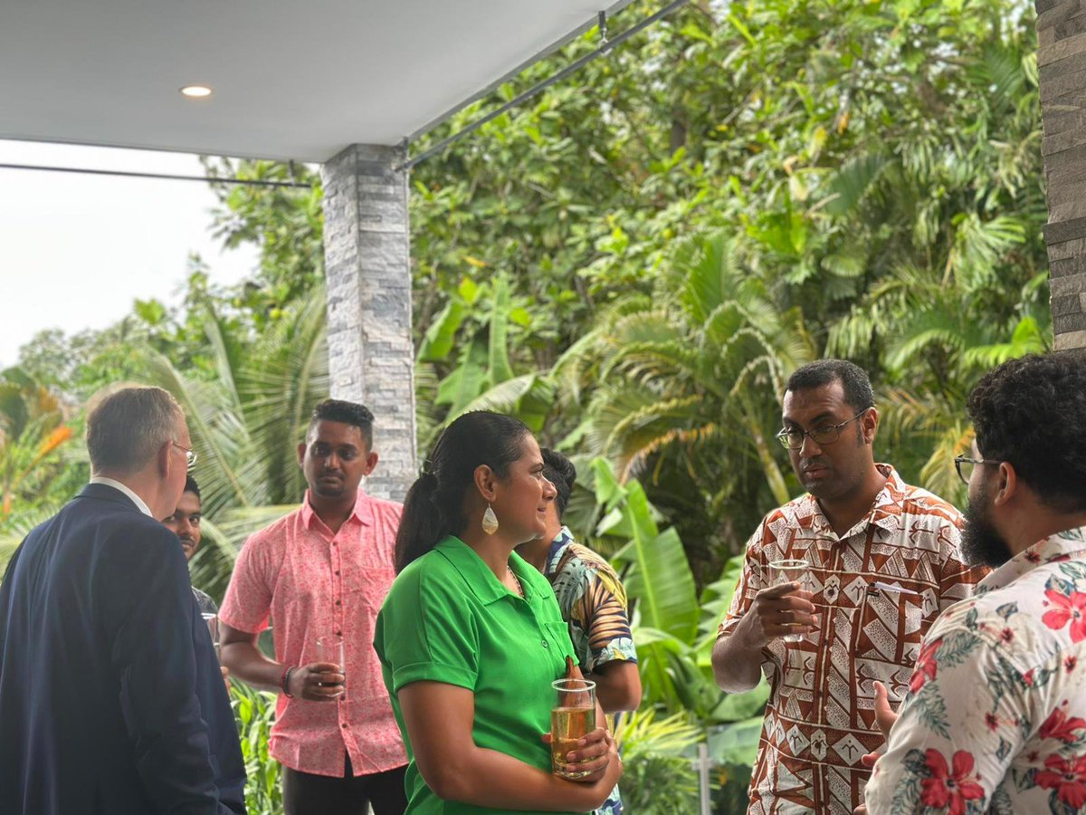 EUPasifika's tweet photo. Ambassador of the European Union to the Pacific, H.E @BPlinkertEU today hosted Pacific Erasmus Alumni for a networking event.

We’re pleased to see Pacific students enriching their lives &amp; contributing to the development of their countries through @EUErasmusPlus https://t.co/ICKqxuaHu9