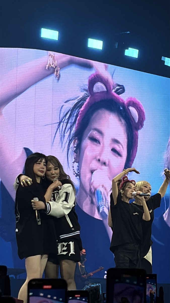s_sev__'s tweet photo. 2NE1 Welcome Back Concert in Manila Day 1 &amp; Day 2! ♠️

Thank you so much 2NE1 for fulfilling my Blackjack dreams and for bringing immense joy to my life! I would 't be where I am today if it's not because of 2NE1. ✨

"2NE1 my past, my present, and my forever blessing." ❤️‍🔥 https://t.co/erSXPqym39