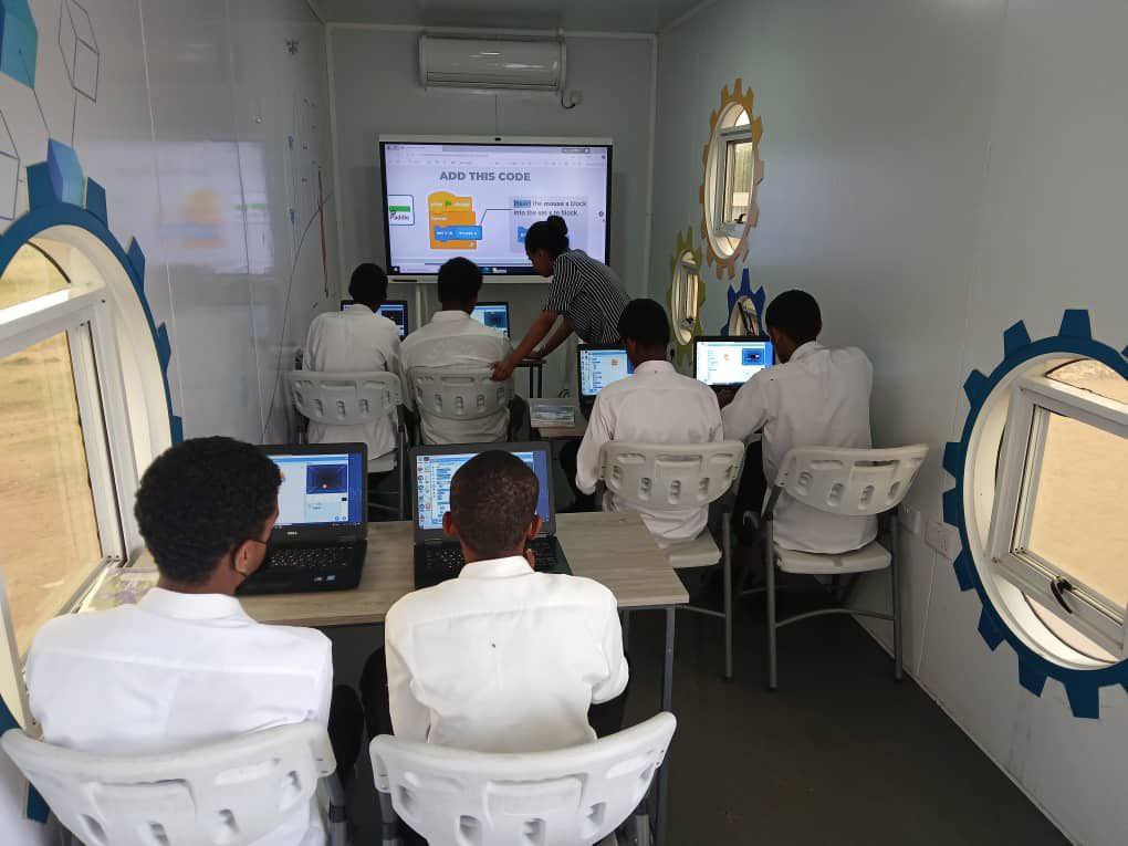 digitruck_et's tweet image. We&apos;re thrilled to announce that we’ve reached 300 students in #Jigjiga! As we wrap up our training here, we look forward to training more students across Ethiopia. 
#DigiTruckEthiopia #democratizingtechnology #EnablingYouth #anyonecancode #iCog #CodingEducation
