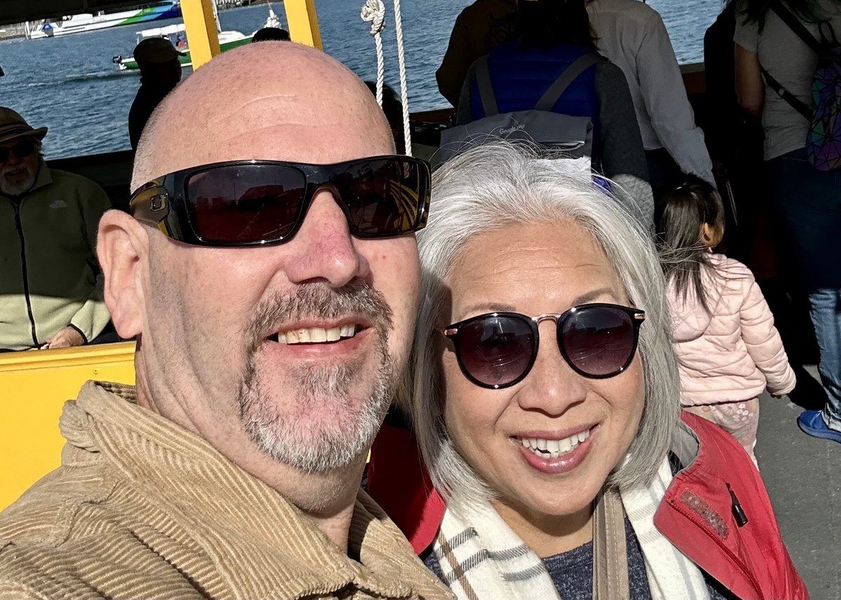 SupervisorLTam's tweet photo. We celebrated three months of Woodstock, the free @Oakland @CityofAlameda Estuary #WaterShuttle, with over 34,000 riders and 7,400 bikes during the first three months of its two-year pilot program. Exciting updates include 52 more weekly trips! Plus live music and free giveaways! https://t.co/YamVL1O3dr