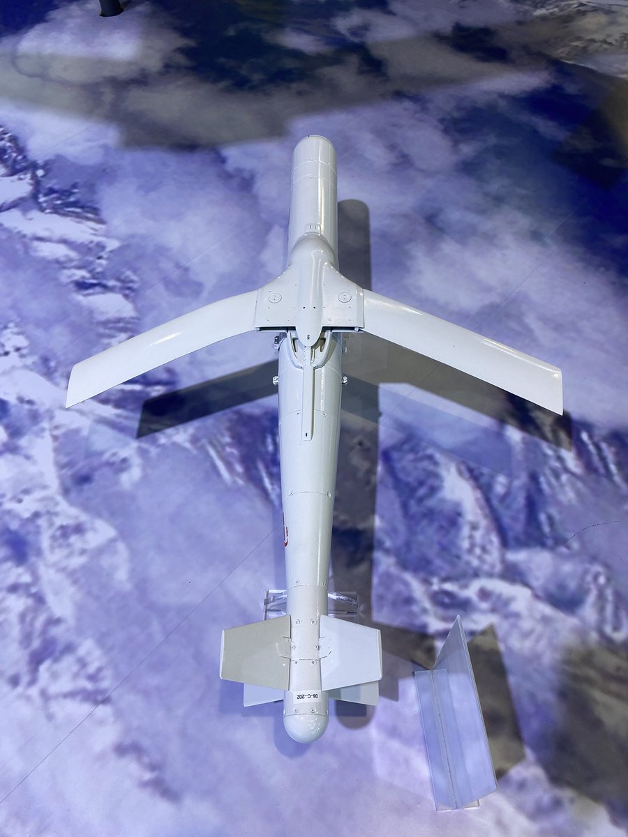 nex_def's tweet photo. CPMIEC showcases FT-2 Gliding Range-Extended Precision Guidance at IDEAS 2024
Features:
Extended range up to 100km+
Advanced guidance system
Low-RCS design
#IDEAS2024 #FT2 #PrecisionGuidance #RangeExtension #CPMIEC #DefenseTech https://t.co/QGCBF5WMhy