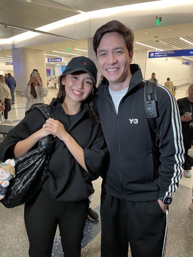 StarCinema's tweet photo. TOUCHDOWN! HELLO US! 🍁✈️

Kathryn Bernardo and Alden Richards arrive at LAX to promote ‘Hello, Love, Again’ on the international stage! 💛💙

#HelloLoveAgain is currently in the top 10 grossing films in the US and the closing film for the Asian World Film Festival. 🙏

Catch ‘Hello, Love, Again— NOW SHOWING IN CINEMAS WORLDWIDE! 🥰