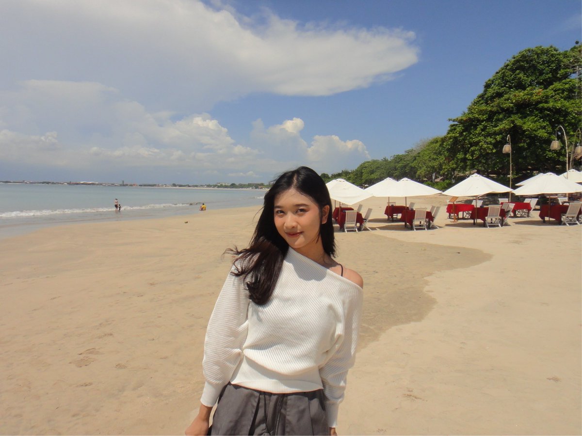 C_OnielJKT48's tweet photo. minggu ini 300 show!!🫶🏻🫶🏻 https://t.co/xteLT7p740