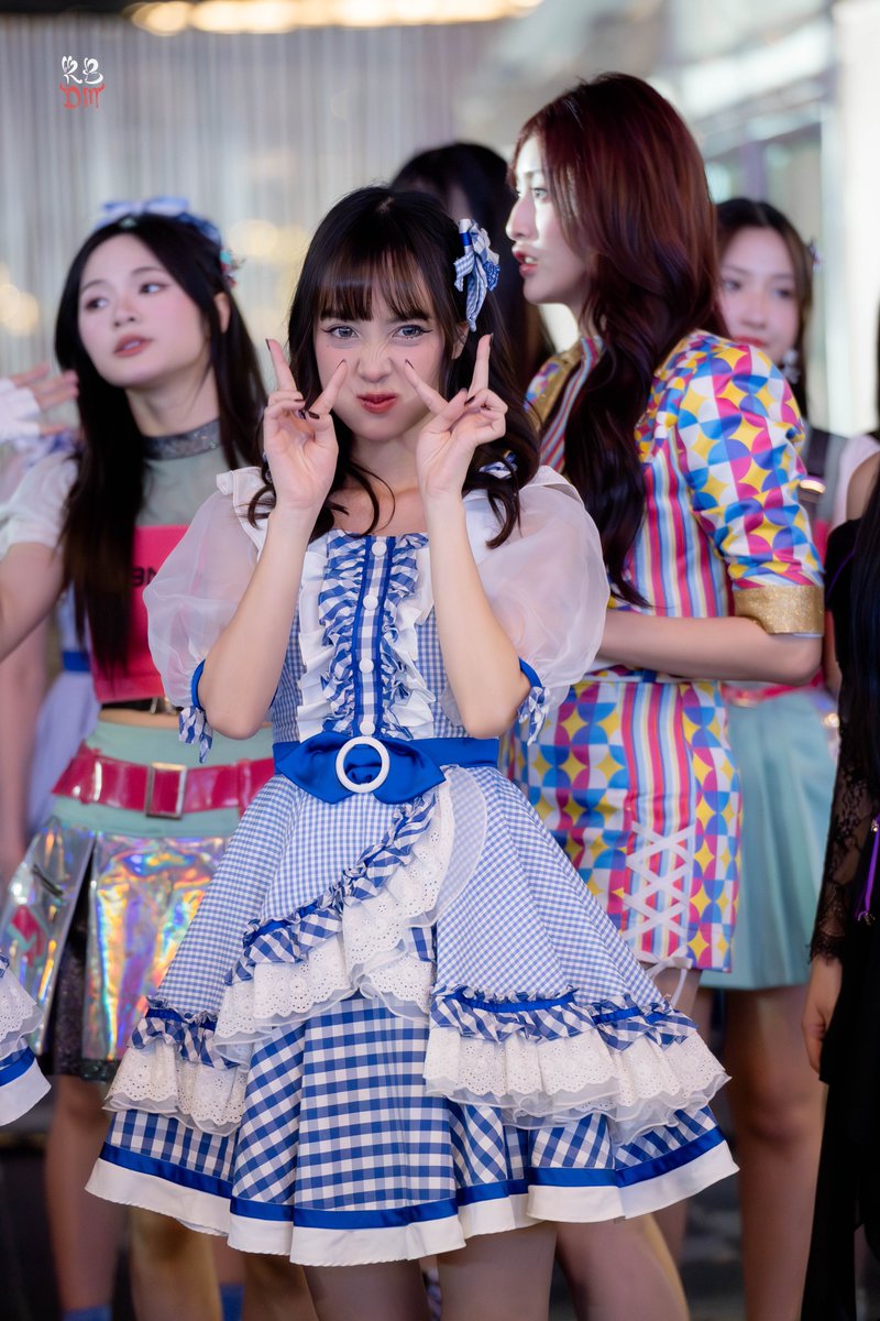 RabbitYayee's tweet photo. [😈📸]

พิหยีชุด Gingham Check ในงานเปิดตัว #sukinandath_firstperf  ที่ผ่านมาคับ 🫶🏻

#YayeeBNK48 
#BNK48 https://t.co/URsrUQl9bh