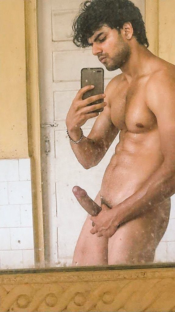 SouravB45113840's tweet photo. Hot ❤️ https://t.co/oxjOitm684