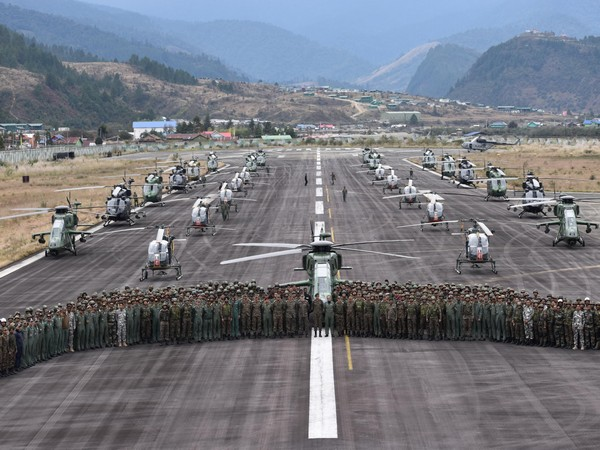 ani_digital's tweet photo. Indian Army, Navy and Air Force conduct Poorvi Prahar exercise and demonstrate warfighting skills
Read @ANI story | https://t.co/kW1XyZL2dz
#PoorviPrahar #IndianArmy #IndianNavy #IndianAirForce https://t.co/0pw2AgtuYY