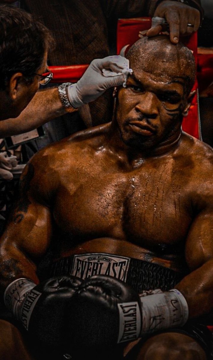 ThePadrepr's tweet photo. 10 Unpopular facts about Mike Gerard Tyson, thread ❤️🐐

1. By the age of 13, he had been arrested 38 times. https://t.co/Ix4dZs3INr